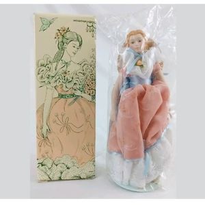 Avon Bygone Days Fashion Doll Collection Romantic